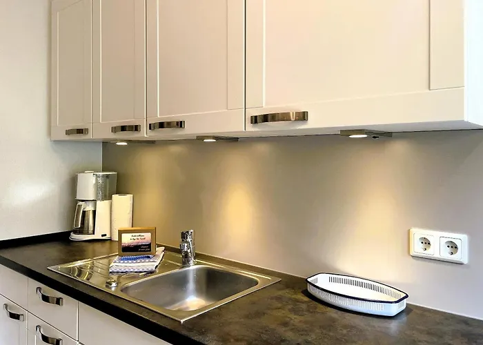 Bohn 'austernfischer', Mittelstrasse Wyk auf Föhr